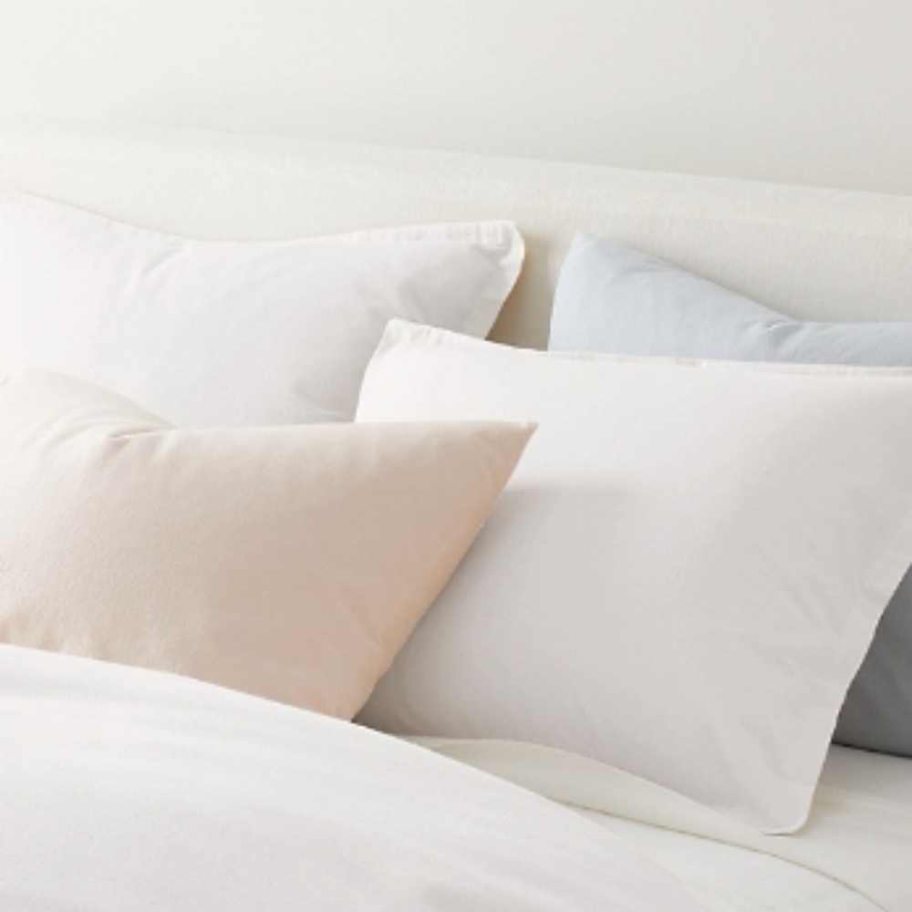 NEW Garnet Hill Solid Signature Flannel Standard Pillowcases